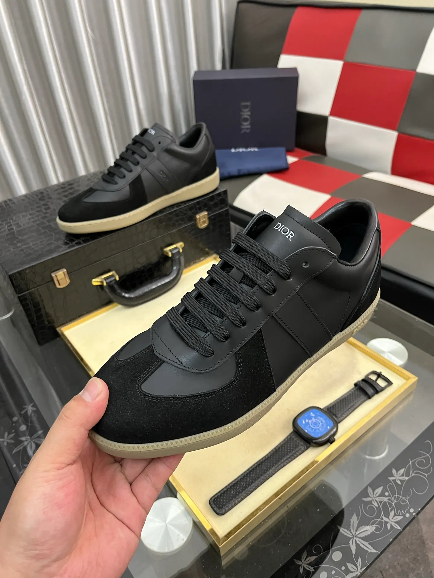 Men's shoes💰380⌚️⌚️[Dior] Dior's new men's genuine leather casual shoes, the highest version on the market, any comparison is welcome🆚! The original leather has excellent texture and is super high-end! Fetal sheep net lining imported from Italy, removable pad! Luxurious materials and fine workmanship, highly recommended! Code number: 38-44